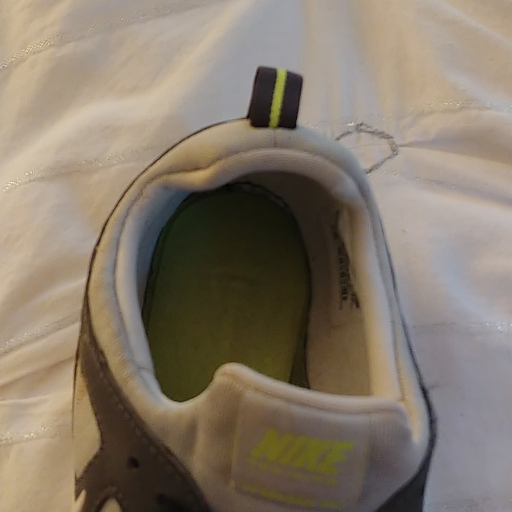 Nike Women's Sneakers - Memory Foam Insoles - Picture 4 of 4